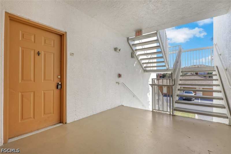 2 bedroom Condominium at 6321 Aragon Way 206, Tuscany Gardens, Fort Myers — photo 1