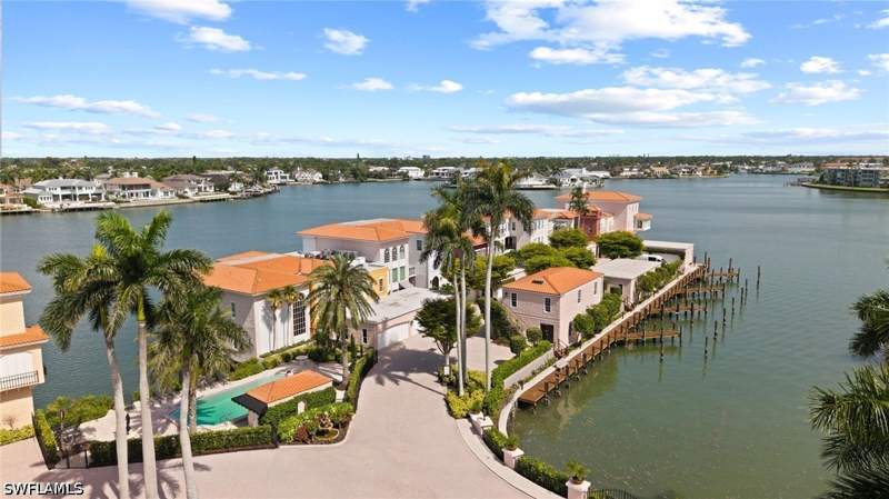 3 bedroom Condominium at 4000 Gulf Shore Blvd N 1500, Venetian Villas, Naples — photo 5