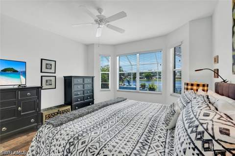 484 Crossfield Cir, Naples FL - photo 18 of 40