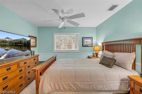 6061 Golden Oaks Ln, Naples FL - photo 19 of 45