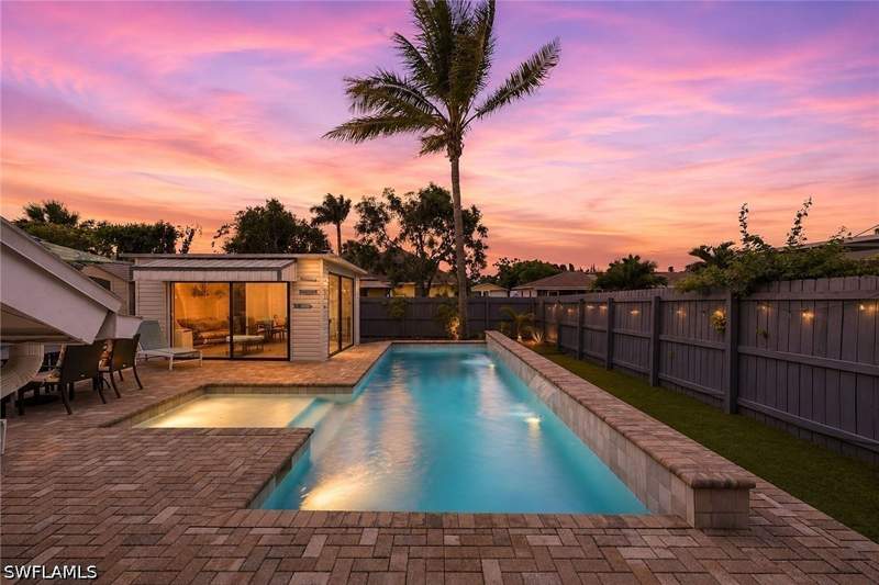 3 bedroom SingleFamilyResidence at 862 97th Ave N, Naples Park, Naples — photo 2