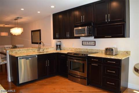 27105 Oakwood Lake Dr, Bonita Springs FL - photo 19 of 46