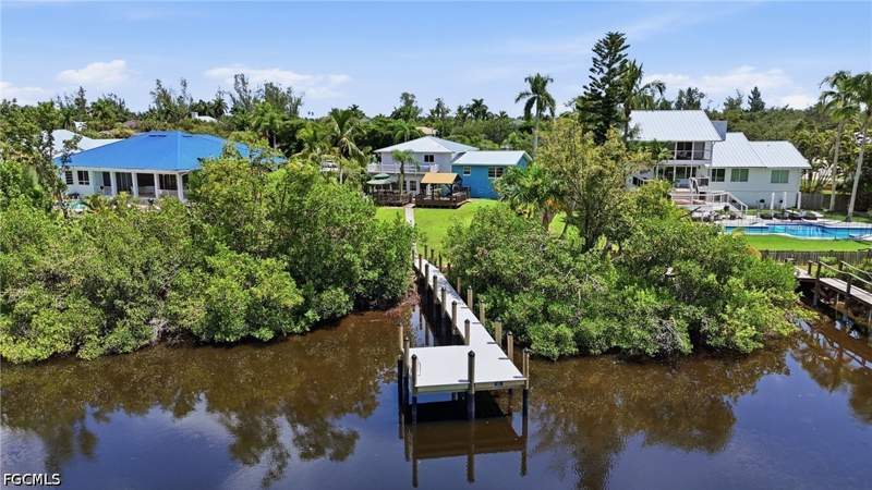 3 bedroom SingleFamilyResidence at 15636 Light Blue Cir, Hendry Creek, Fort Myers — photo 2