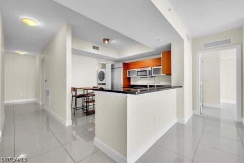 3000 Oasis Grand Blvd 2802, Fort Myers FL - photo 10 of 49