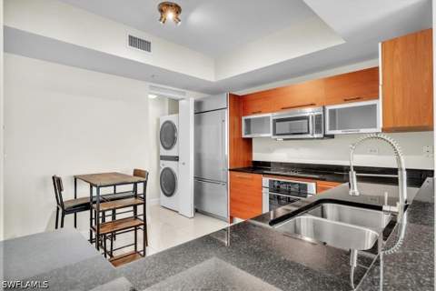 3000 Oasis Grand Blvd 2802, Fort Myers FL - photo 11 of 49