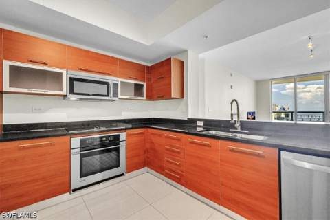 3000 Oasis Grand Blvd 2802, Fort Myers FL - photo 13 of 49