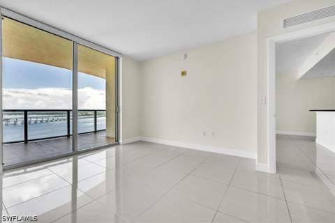 3000 Oasis Grand Blvd 2802, Fort Myers FL - photo 17 of 49