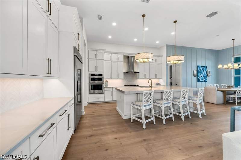 5 bedroom SingleFamilyResidence at 9182 Wisteria Way, Seven Shores, Naples — photo 2