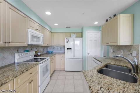 25276 Pelican Creek Cir 102, Bonita Springs FL - photo 8 of 45