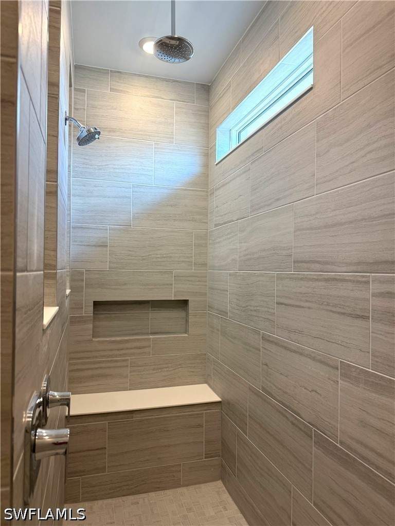 3 bedroom SingleFamilyResidence at 7133 Del Webb Oak Creek Blvd, Del Webb Oak Creek, North Fort Myers — photo 4