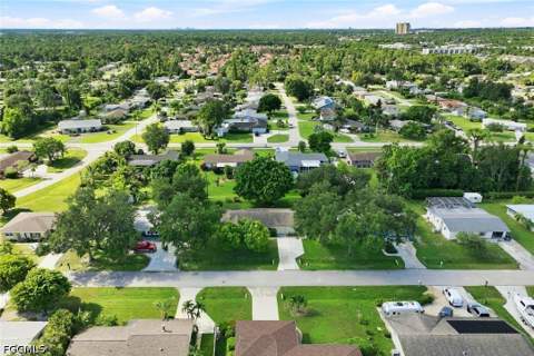 2248 Ivy Ave, Fort Myers FL - photo 6 of 36
