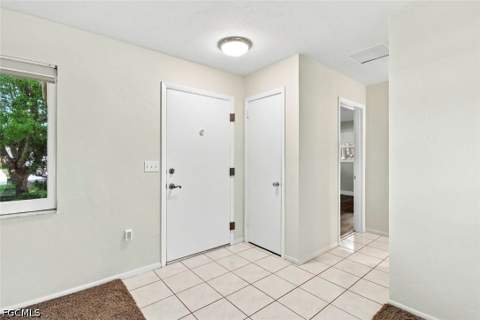 2248 Ivy Ave, Fort Myers FL - photo 8 of 36