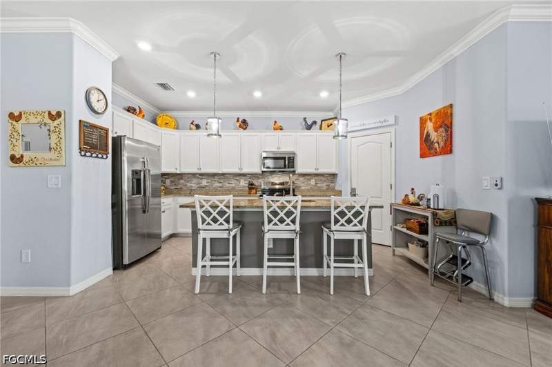4 bedroom SingleFamilyResidence at 14517 Monrovia Ln, Portico, Fort Myers — photo 4
