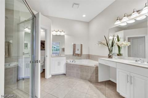 8723 Coastline Ct 202, Naples FL - photo 18 of 39