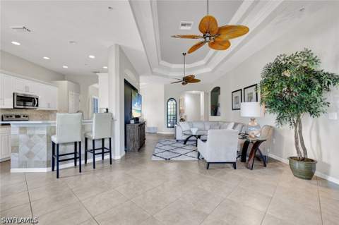 8723 Coastline Ct 202, Naples FL - photo 8 of 39