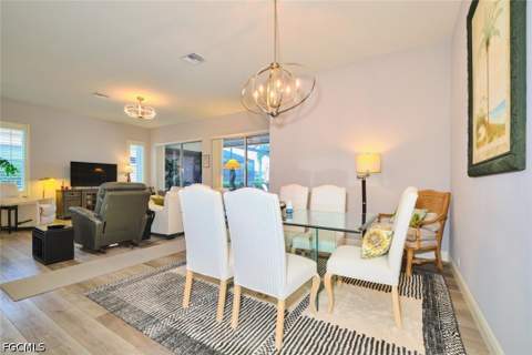 9203 Willowcrest Ct, Fort Myers FL - photo 16 of 50
