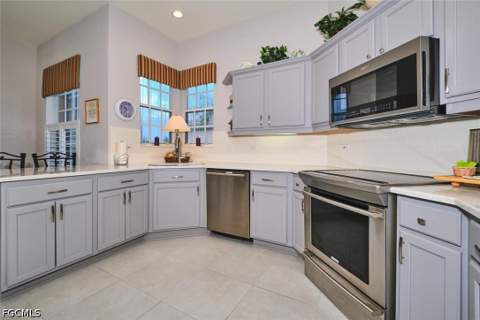9203 Willowcrest Ct, Fort Myers FL - photo 20 of 50