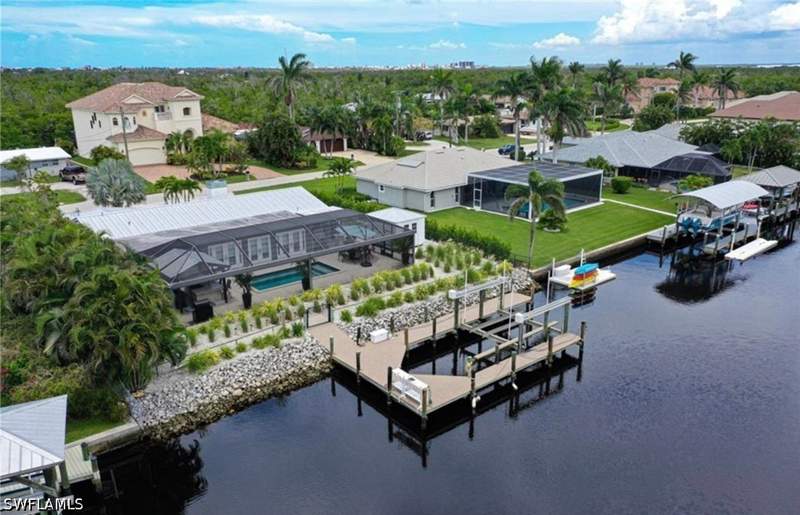 3 bedroom SingleFamilyResidence at 4902 Esplanade St, Imperial Shores, Bonita Springs — photo 2