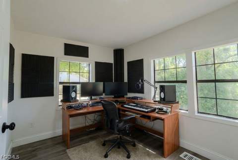 599 Carolina Ave, Fort Myers FL - photo 19 of 50