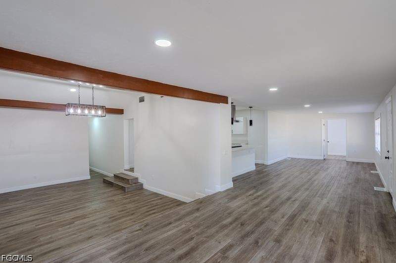 5 bedroom SingleFamilyResidence at 599 Carolina Ave, Fort Myers, Fort Myers — photo 2