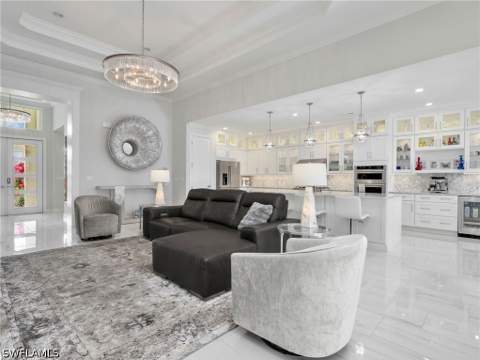 9257 Cayman Dr, Naples FL - photo 10 of 50