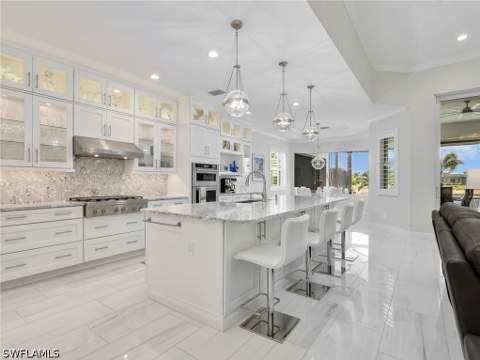 9257 Cayman Dr, Naples FL - photo 16 of 50