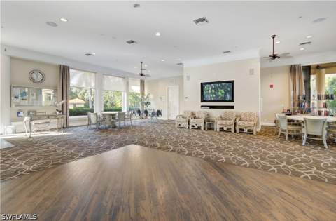 2420 Hidden Lake Dr 5, Naples FL - photo 9 of 35