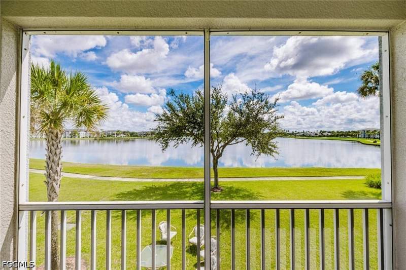 2 bedroom Condominium at 10391 Butterfly Palm Dr 1021, Terrace, Fort Myers — photo 2