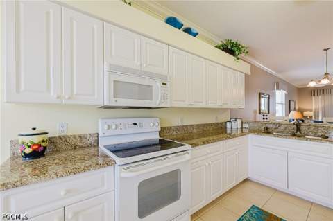 10391 Butterfly Palm Dr 1021, Fort Myers FL - photo 9 of 47