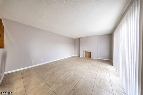 1570 Park Meadows Dr 1, Fort Myers FL - photo 13 of 27