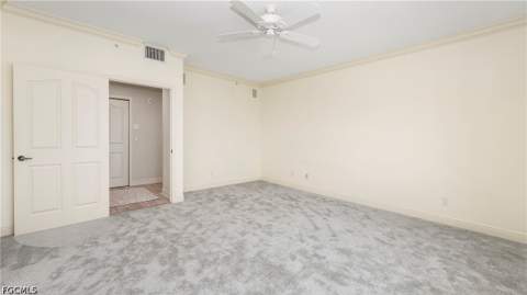14811 Laguna Dr 202, Fort Myers FL - photo 13 of 28