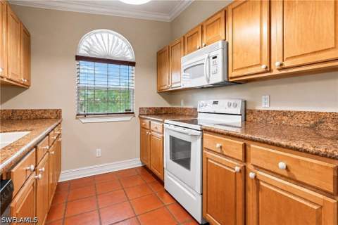 4561 1st Ave SW, Naples FL - photo 10 of 48