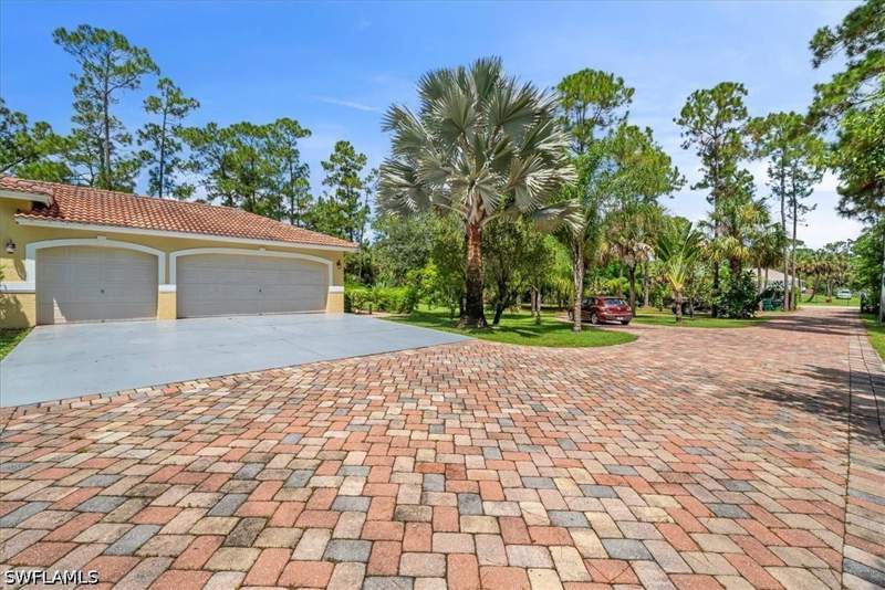 4 bedroom SingleFamilyResidence at 2684 14th Ave NE, Golden Gate Estates, Naples — photo 3