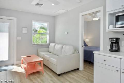 210 Dakota Ave, Fort Myers Beach FL - photo 24 of 34