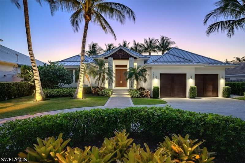 3 bedroom SingleFamilyResidence at 1880 Sandpiper St, Royal Harbor, Naples — photo 1