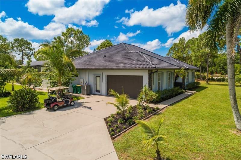 3 bedroom SingleFamilyResidence at 3280 66th St SW, Golden Gate Estates, Naples — photo 3