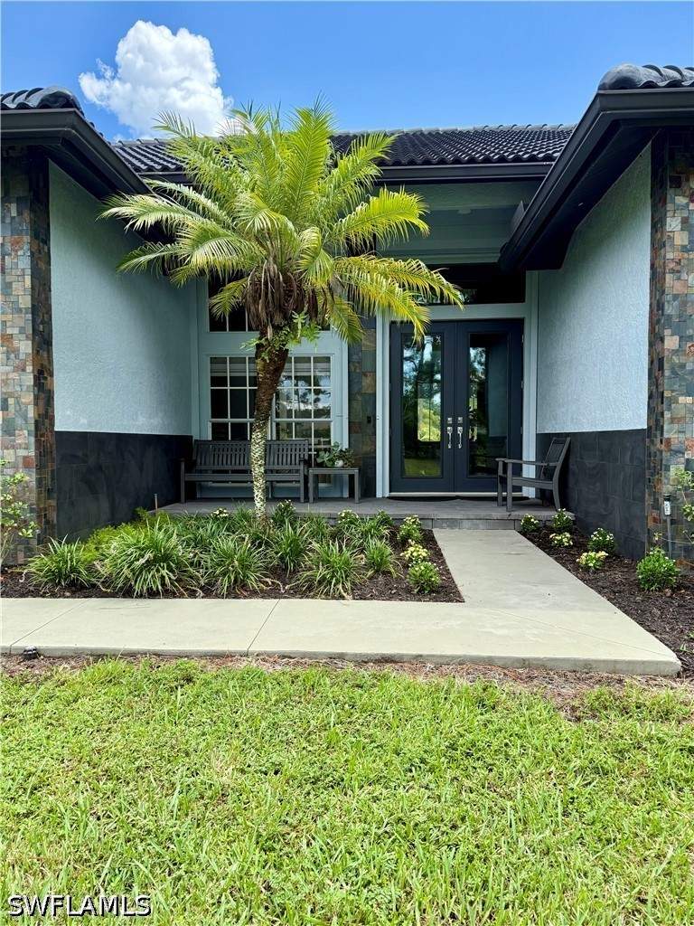 3 bedroom SingleFamilyResidence at 3280 66th St SW, Golden Gate Estates, Naples — photo 4