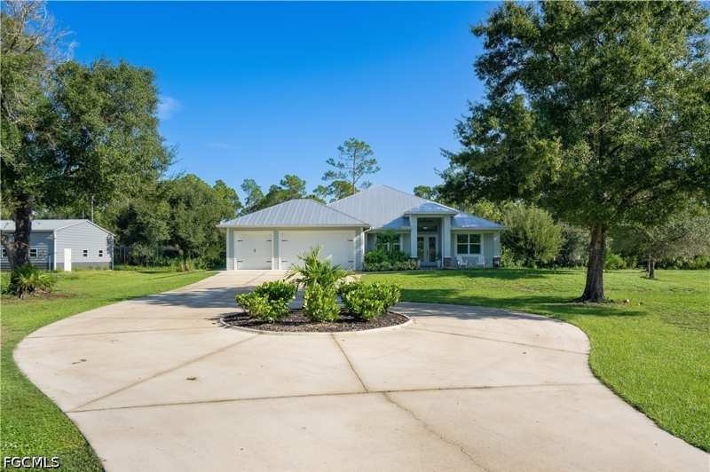 4 bedroom SingleFamilyResidence at 19181 Meredith Rd, North Fort Myers, North Fort Myers — photo 1