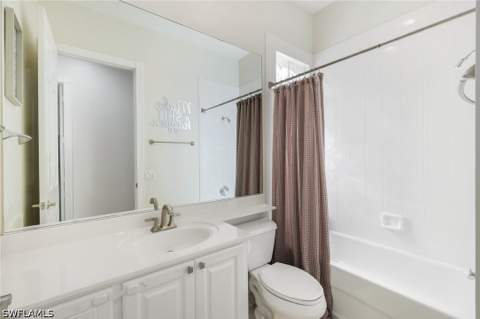 28032 Eagle Ray Ct, Bonita Springs FL - photo 13 of 38