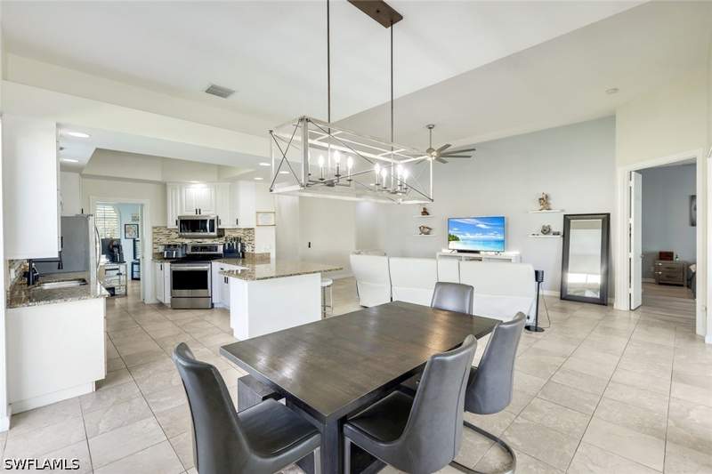 3 bedroom SingleFamilyResidence at 28032 Eagle Ray Ct, Village Walk Of Bonita Springs, Bonita Springs — photo 4