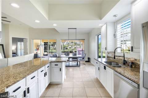 28032 Eagle Ray Ct, Bonita Springs FL - photo 9 of 38