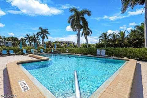 4200 Belair Ln 302, Naples FL - photo 13 of 14