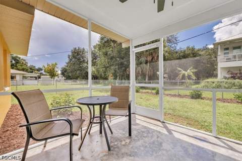 537 Capitol St, North Fort Myers FL - photo 21 of 36