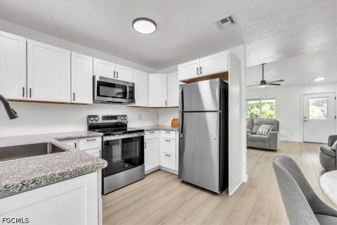 537 Capitol St, North Fort Myers FL - photo 8 of 36