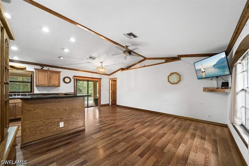 3 bedroom SingleFamilyResidence at 1111 Thompson Ave, Lehigh Acres, Lehigh Acres — photo 4