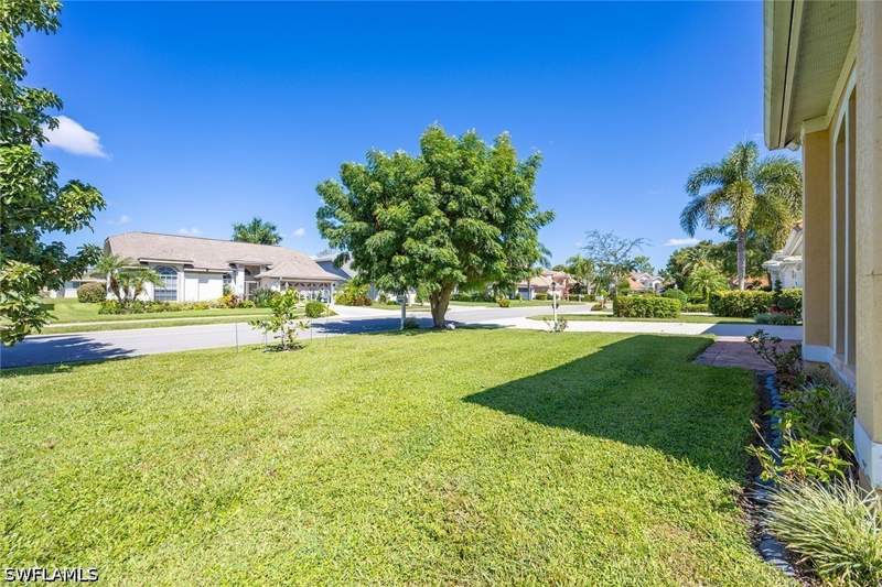 4 bedroom SingleFamilyResidence at 5050 Mabry Dr, Crown Pointe East, Naples — photo 5