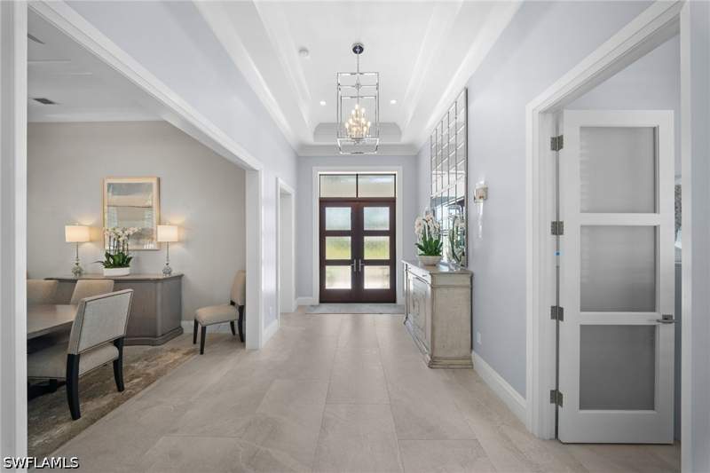 4 bedroom SingleFamilyResidence at 665 10th St N, Lake Park, Naples — photo 4