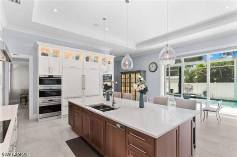 665 10th St N, Naples FL - photo 6 of 45