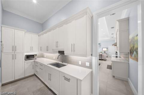 665 10th St N, Naples FL - photo 7 of 45