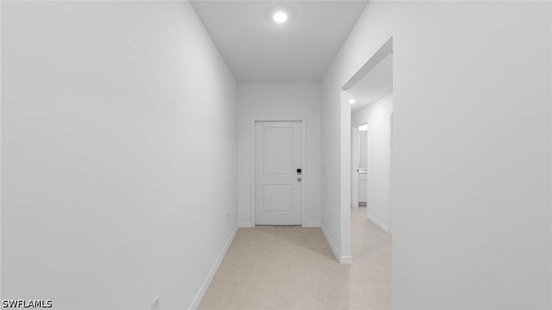 4 bedroom SingleFamilyResidence at 11877 Savanna Lakes Blvd, Savanna Lakes, Lehigh Acres — photo 3